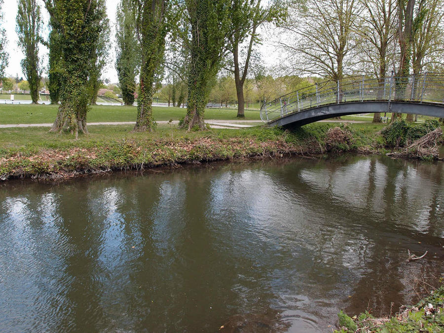 Подводная лодка, марионетки и ортилонаж Амьен, Франция Подводная лодка, марионетки и ортилонаж Амьен, Франция