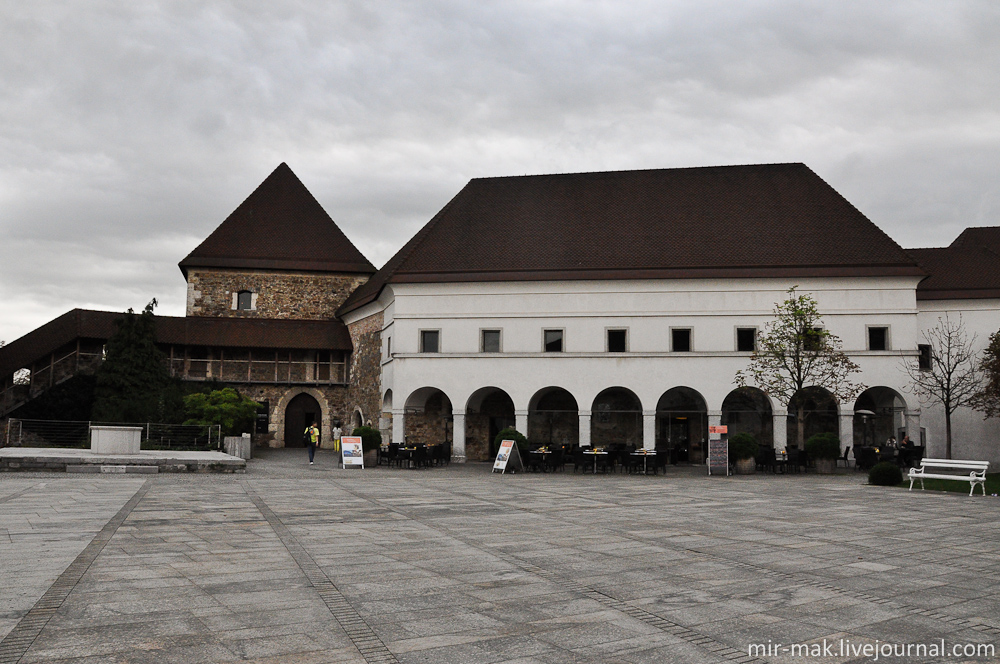 Иногда в замке проводят различные концерты, конференции и официальные встречи. Любляна, Словения