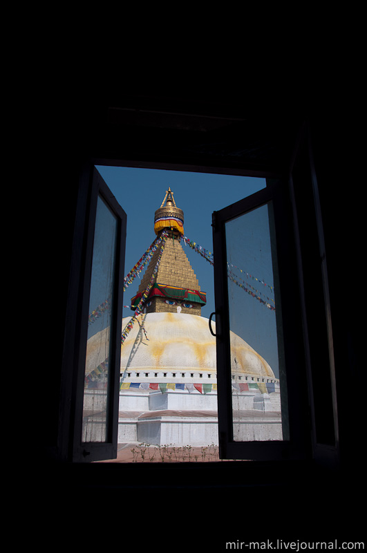 Вид из окна. Катманду, Непал