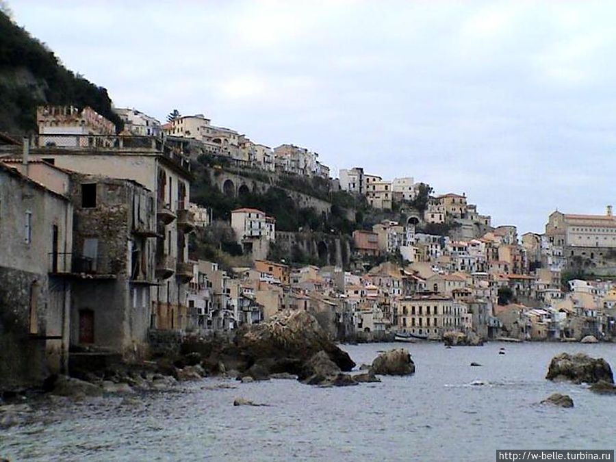 Рыбацкий поселок Кьяналеа. Рыбацкий поселок Кьяналеа.