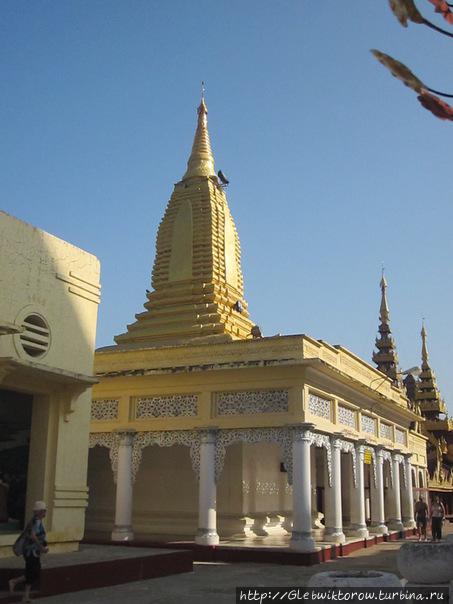 Shwezigon Pagoda Баган, Мьянма