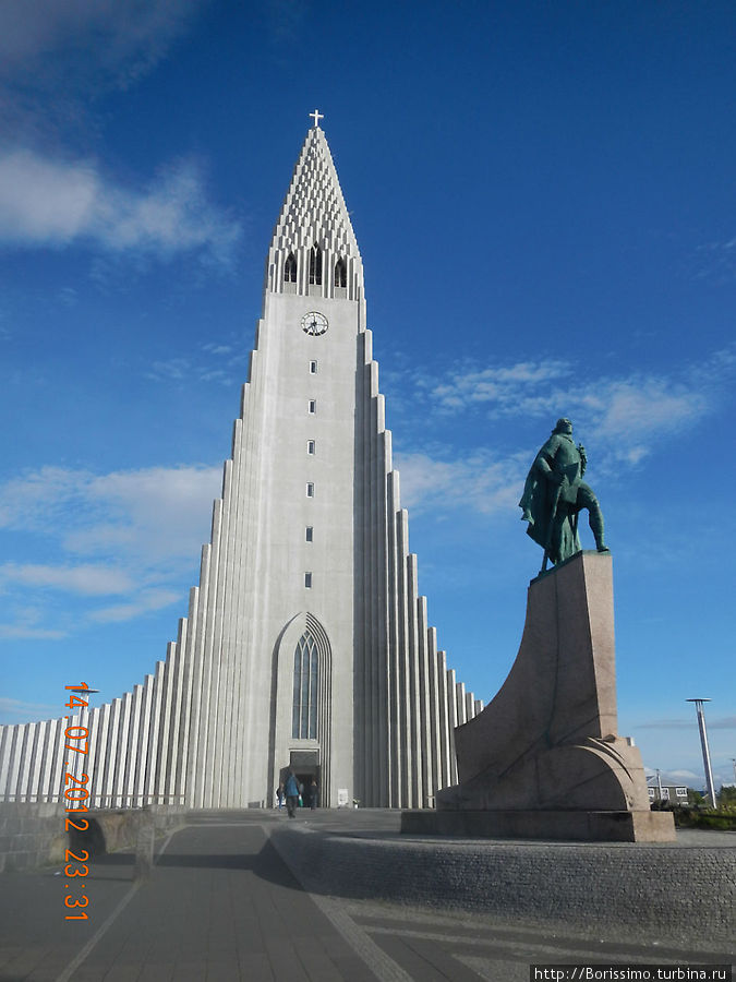 Архитектура Рейкьявика так-же необычна, как природа Исландии. Исландия