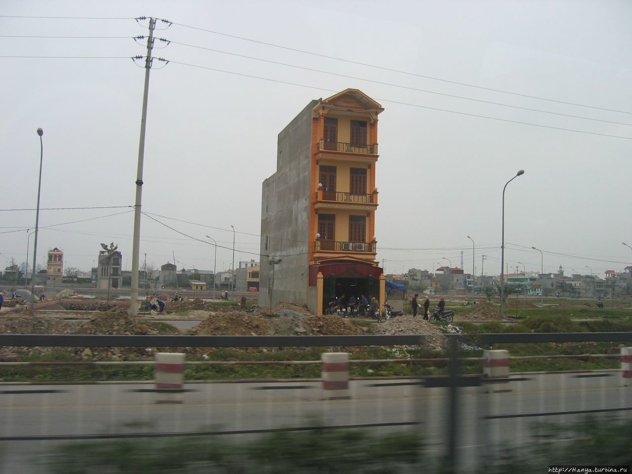 Странное строительство домов во Вьетнаме Ханой, Вьетнам