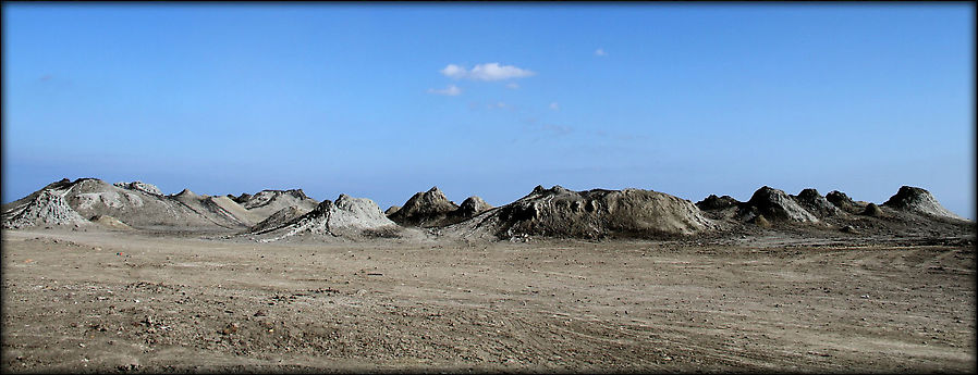 Вулканы в миниатюре или природное чудо Азербайджана Гобустан, Азербайджан