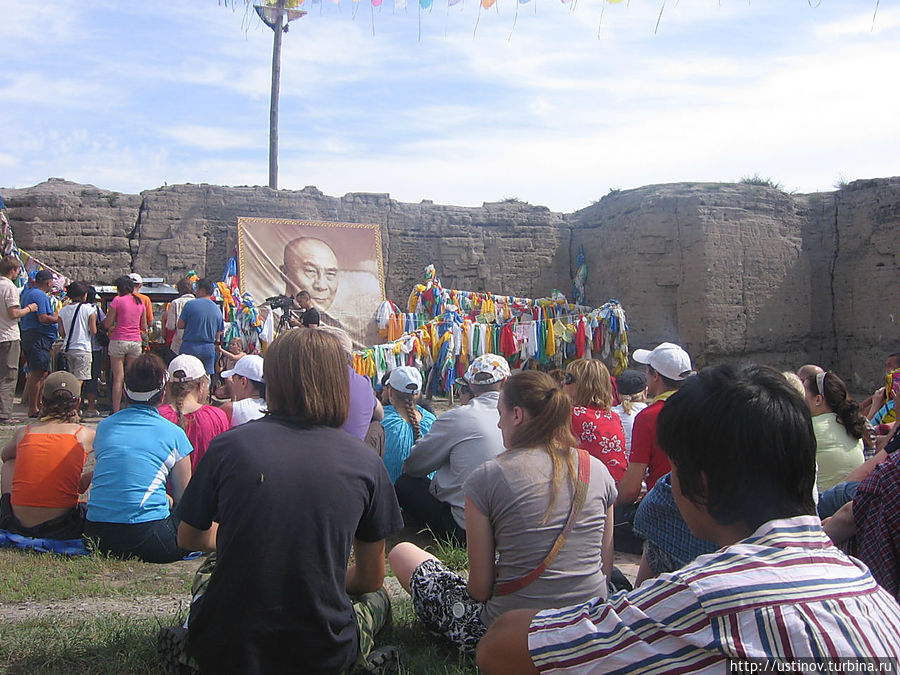 все слушают святых все слушают святых