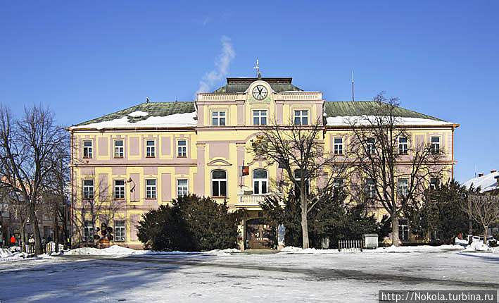 Здание администрации района Липтовски-Микулаш, Словакия