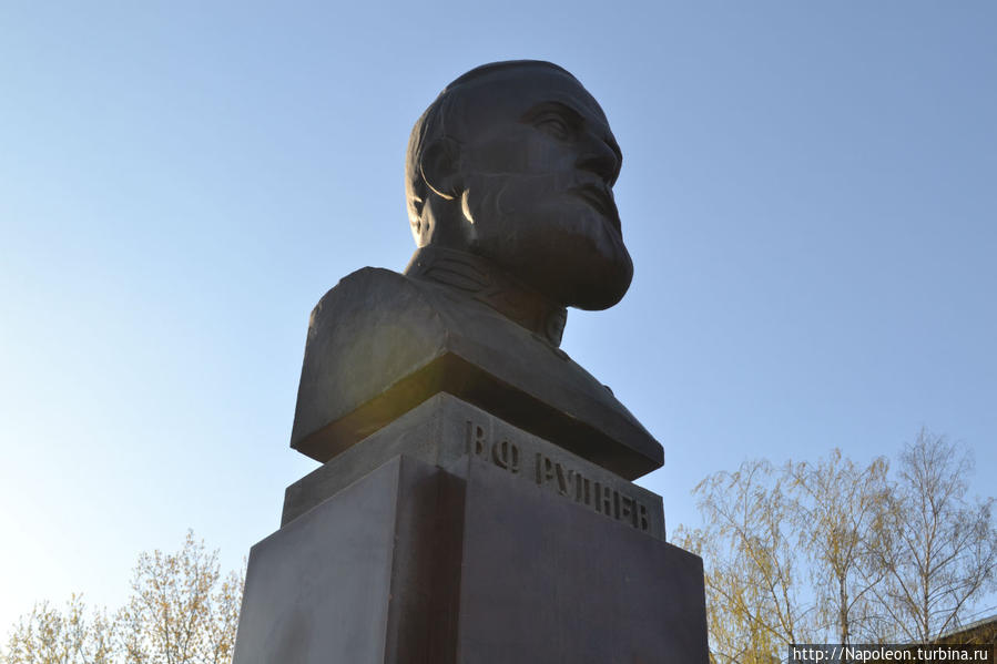 Памятник В.Ф.Рудневу Новомосковск, Россия