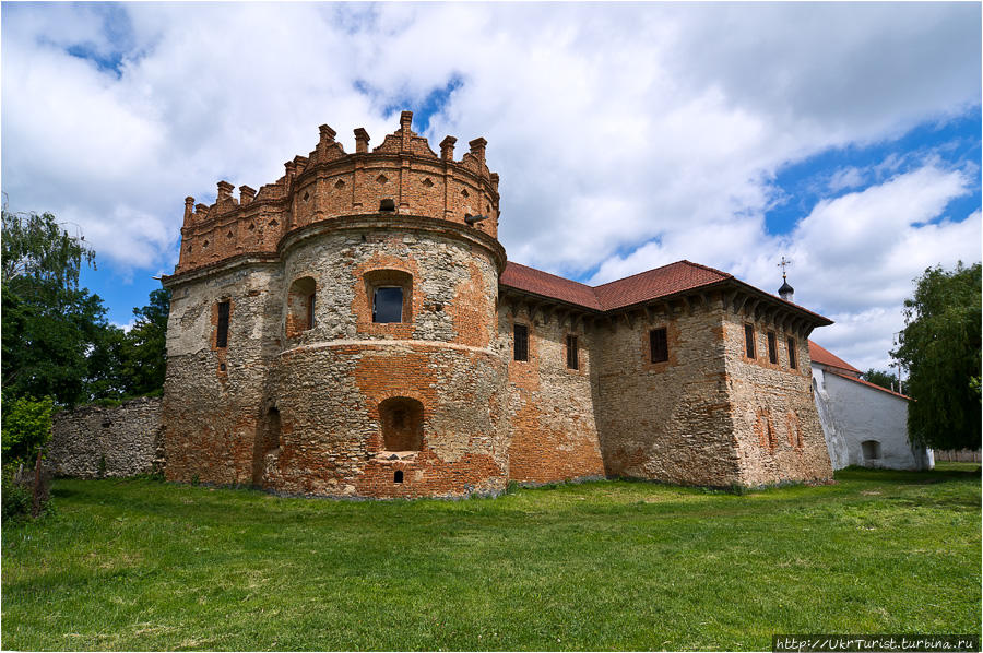 Замки Украины: Острожский замок