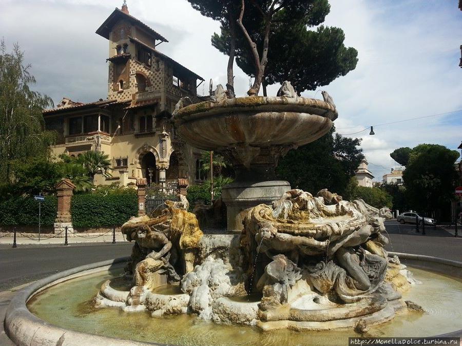 Площадь Минчио и фонтан Лягушек Рим, Италия