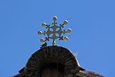 эфиопский восьмиконечный крест на церковью.