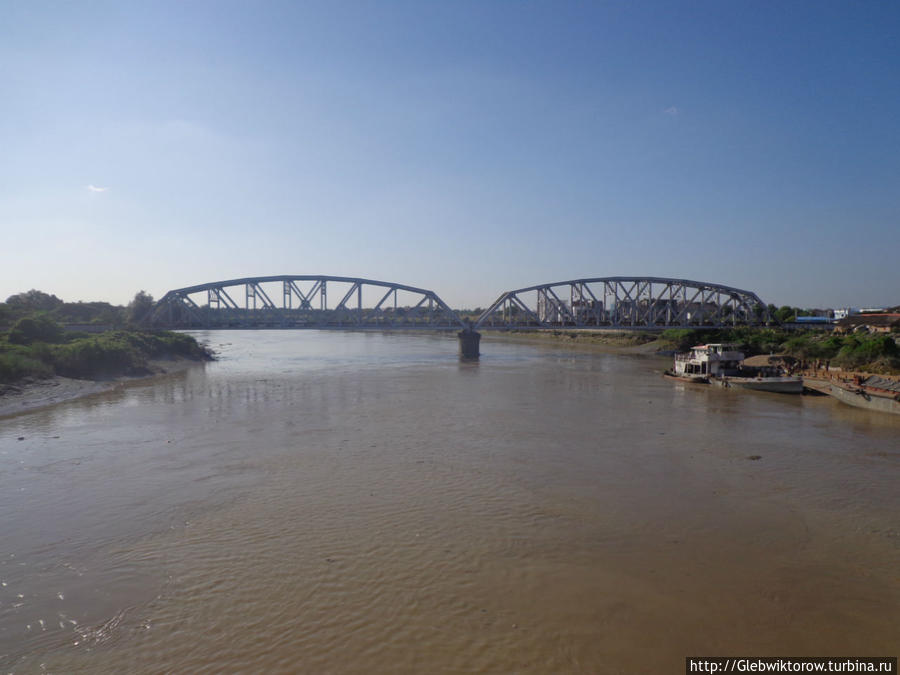 Нетуристический Янгон. Прогулка по Thanthumar Rd. Янгон, Мьянма Нетуристический Янгон. Прогулка по Thanthumar Rd. Янгон, Мьянма