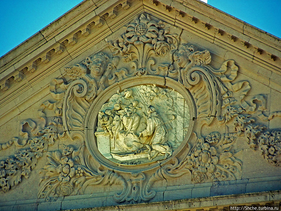 Ничего себе базилика... дворца-монастыря Мафры Мафра, Португалия Ничего себе базилика... дворца-монастыря Мафры Мафра, Португалия