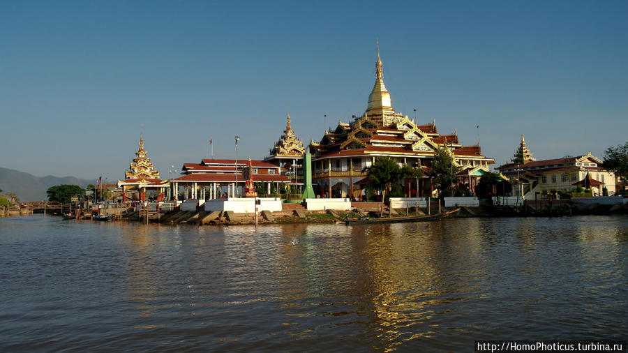 пагода Пхаунг До У Озеро Инле, Мьянма
