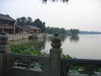 Парк Ихэюань – Парк процветания и гармонии. Рукотворное озеро Куньмин. Восточные Дворцы. Отцветшие лотосы