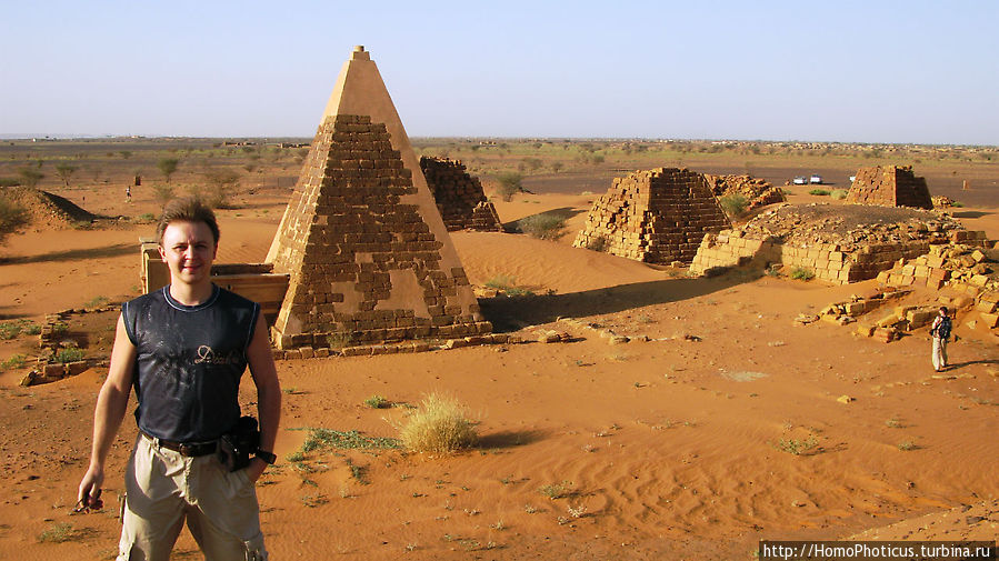 Западный некрополь Мероэ (древний город, пирамиды), Судан