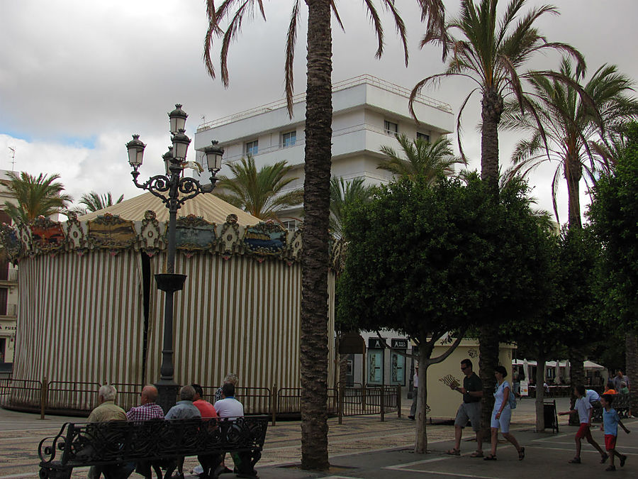 Что ж, пора и нам по коням... Что ж, пора и нам по коням...