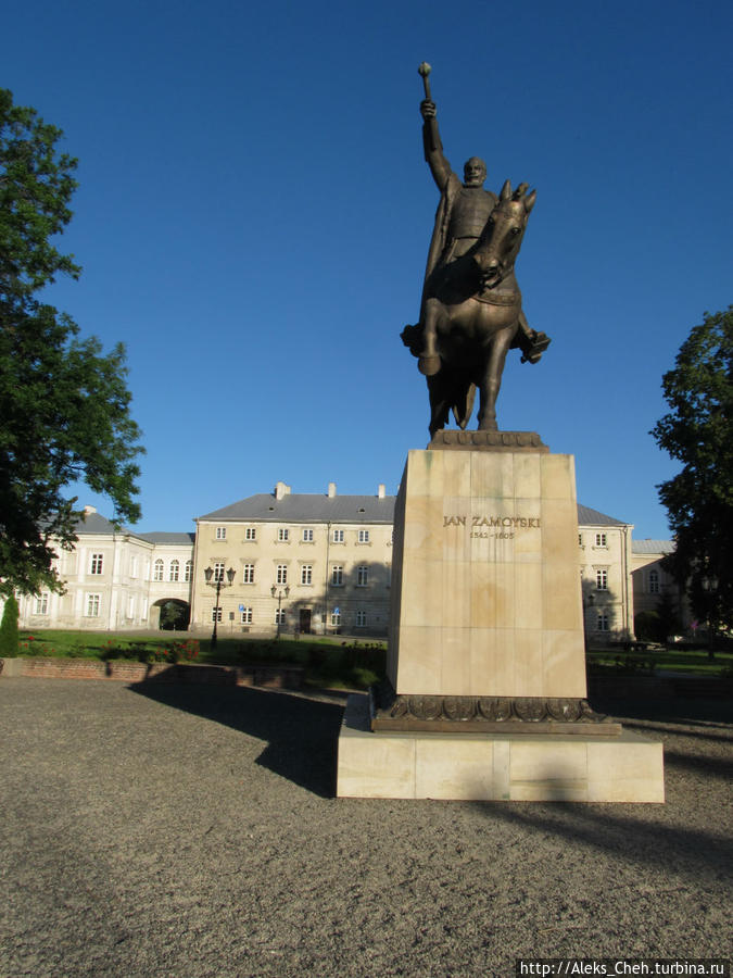 Памятник Яну Замойскому Замосць, Польша