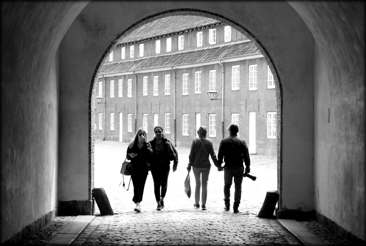 Монохромная прогулка по Копенгагену Копенгаген, Дания