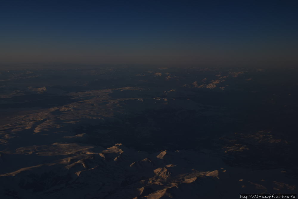 Рассвет над вершинами Кавказа Эльбрус (гора 5642м), Россия