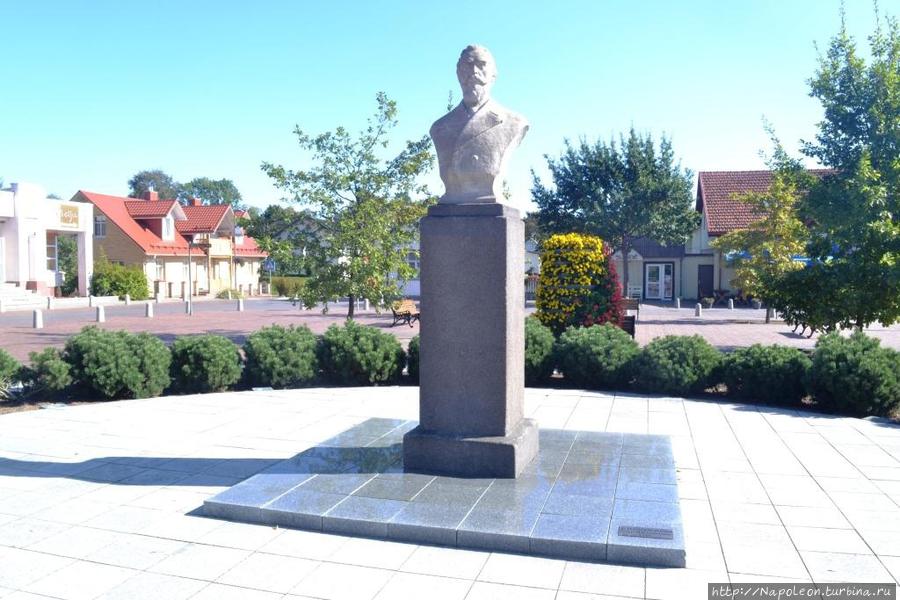 Памятник Й. Басанавичюсу Бирштонас, Литва