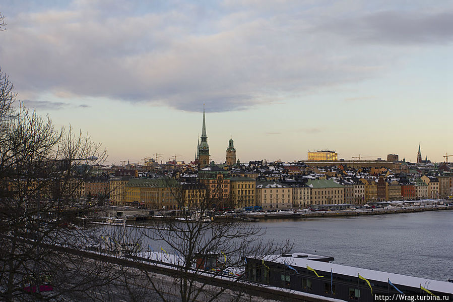 Вернувшись, впереди ожидал ещё и новый год. Вернувшись, впереди ожидал ещё и новый год.