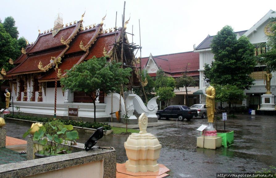 Монастырь Ват Пхра Сингх Чианграй, Таиланд