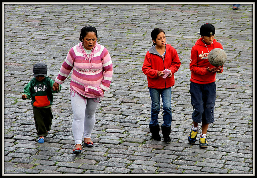 Обычные люди — Кито Кито, Эквадор