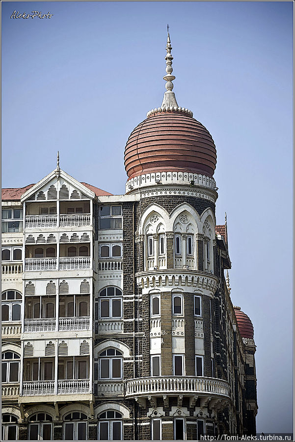 Рядом в Индии — роскошь и нищета...
* Рядом в Индии — роскошь и нищета...
*