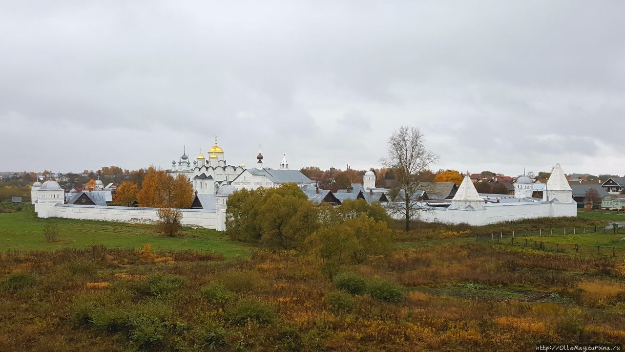 Панорама Покровского монастыря Суздаль, Россия