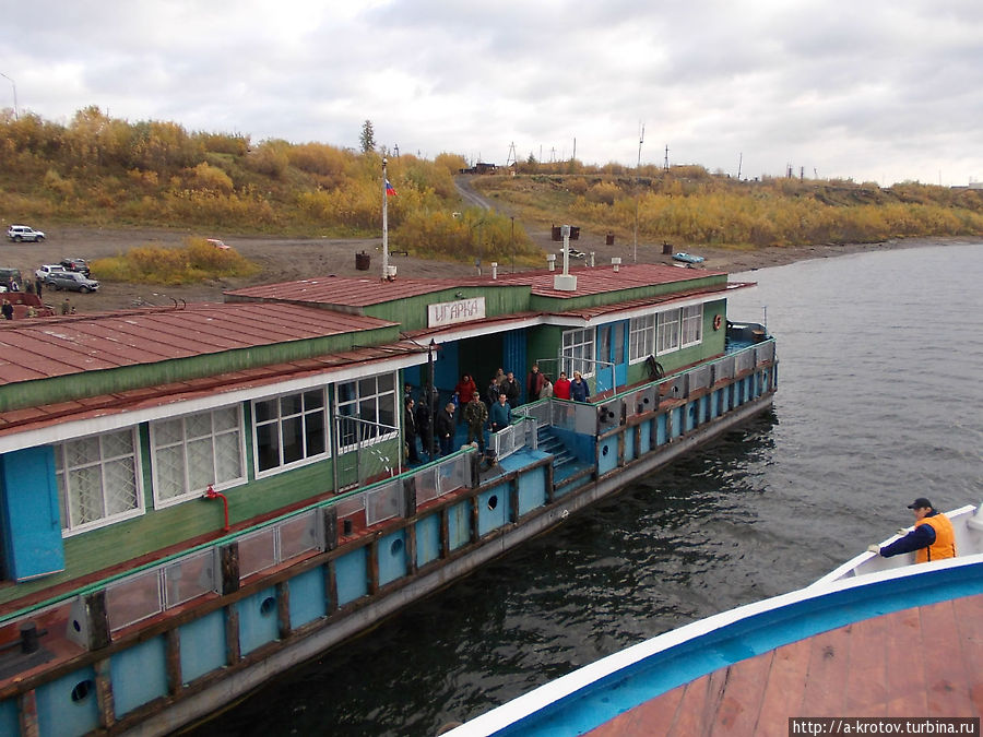 причаливаем Игарка, Россия причаливаем Игарка, Россия
