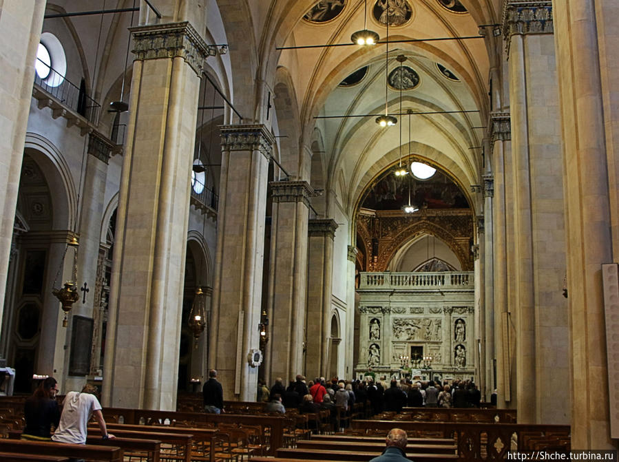 Базилика Сантуарио дэлла Санта Каза Лорето, Италия
