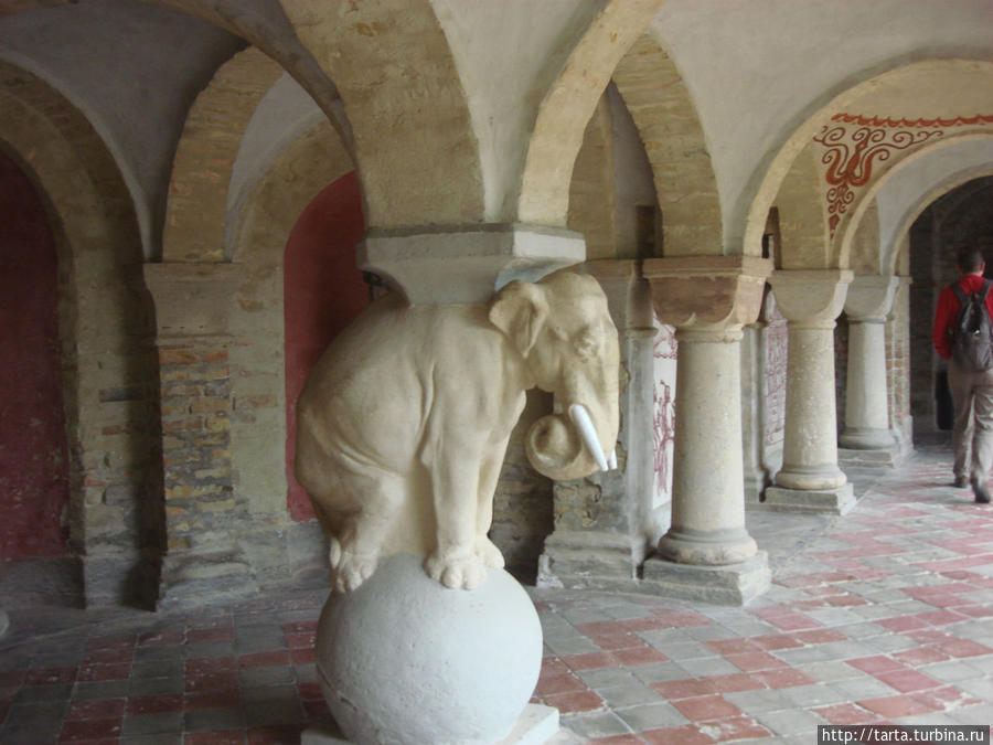 Замок Вечной Любви Секешфехервар, Венгрия Замок Вечной Любви Секешфехервар, Венгрия