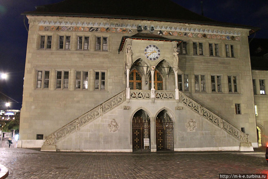 Ратуша Ратуша