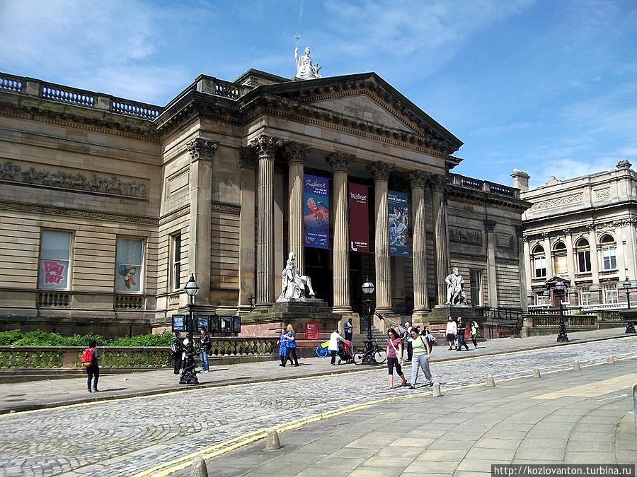Walker Art Gallery -это художественная галерея, в которой находится одна из крупнейших коллекций произведений искусства в Англии, за пределами Лондона . Она позиционируется как  Национальная галерея Севера  и названа в честь мецената сэра Эндрю Барклая Уолкера (1824-1893), бывшего мэра Ливерпуля. В галерее собрана богатая коллекция произведений европейского искусства, в том числе произведения Рембрандта, Пуссена и Дега. Ливерпуль, Великобритания