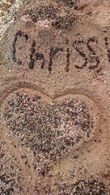 Удивительный песок на Хрисси. С ракушками.