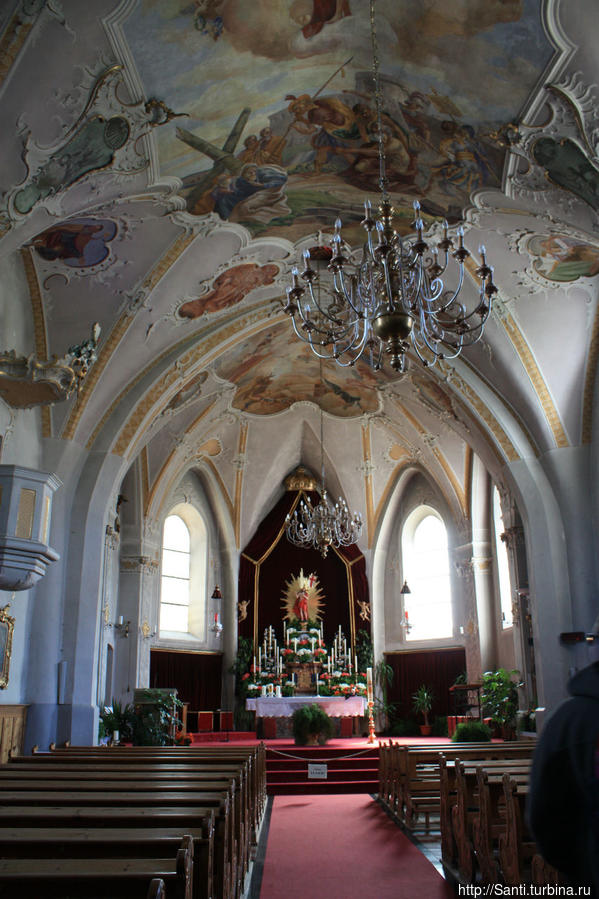 Церковь св. Андреа Брессаноне, Италия