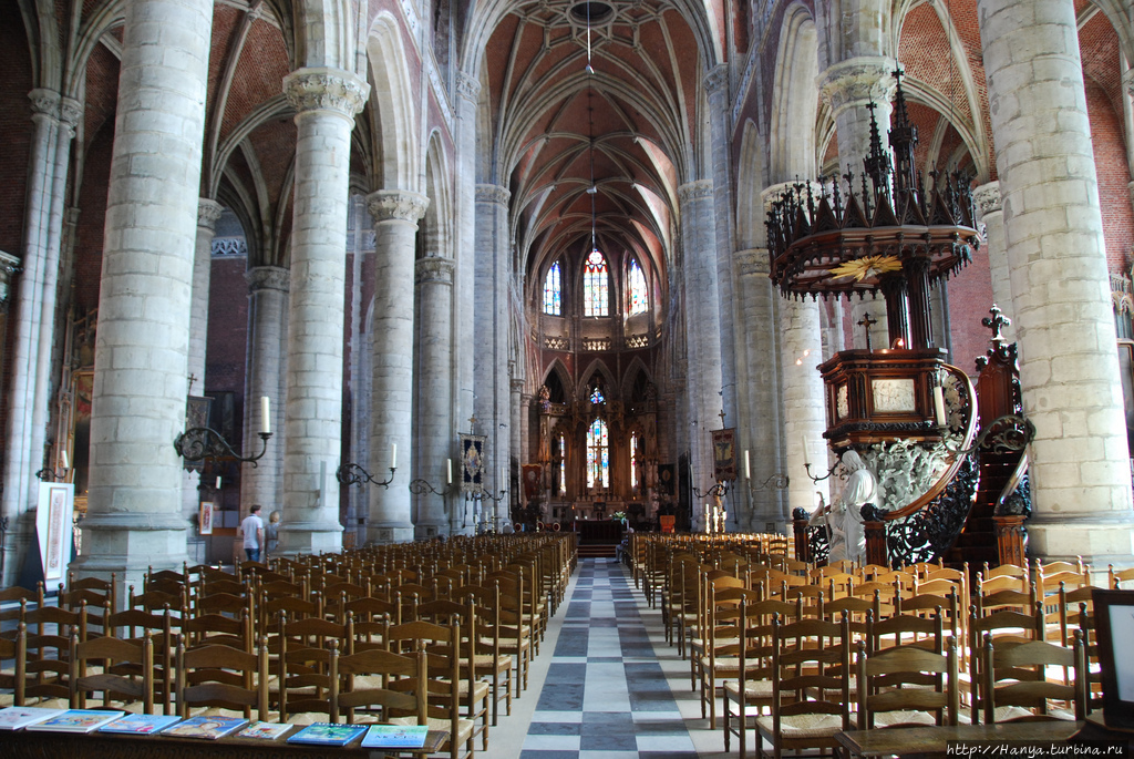 Церковь Архангела Михаила в Генте. Фото из интернета Гент, Бельгия
