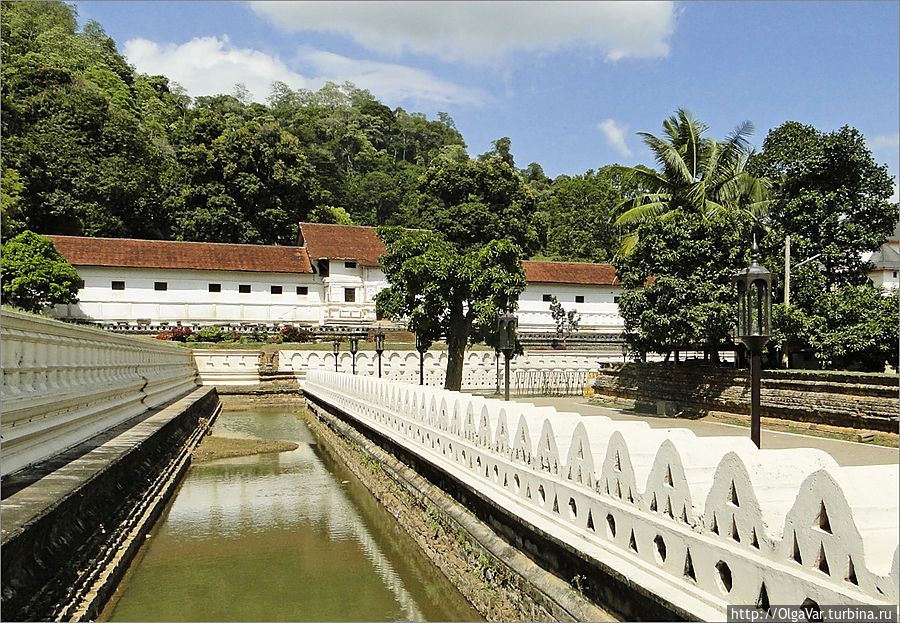 *Королевский дворец Канди, Шри-Ланка