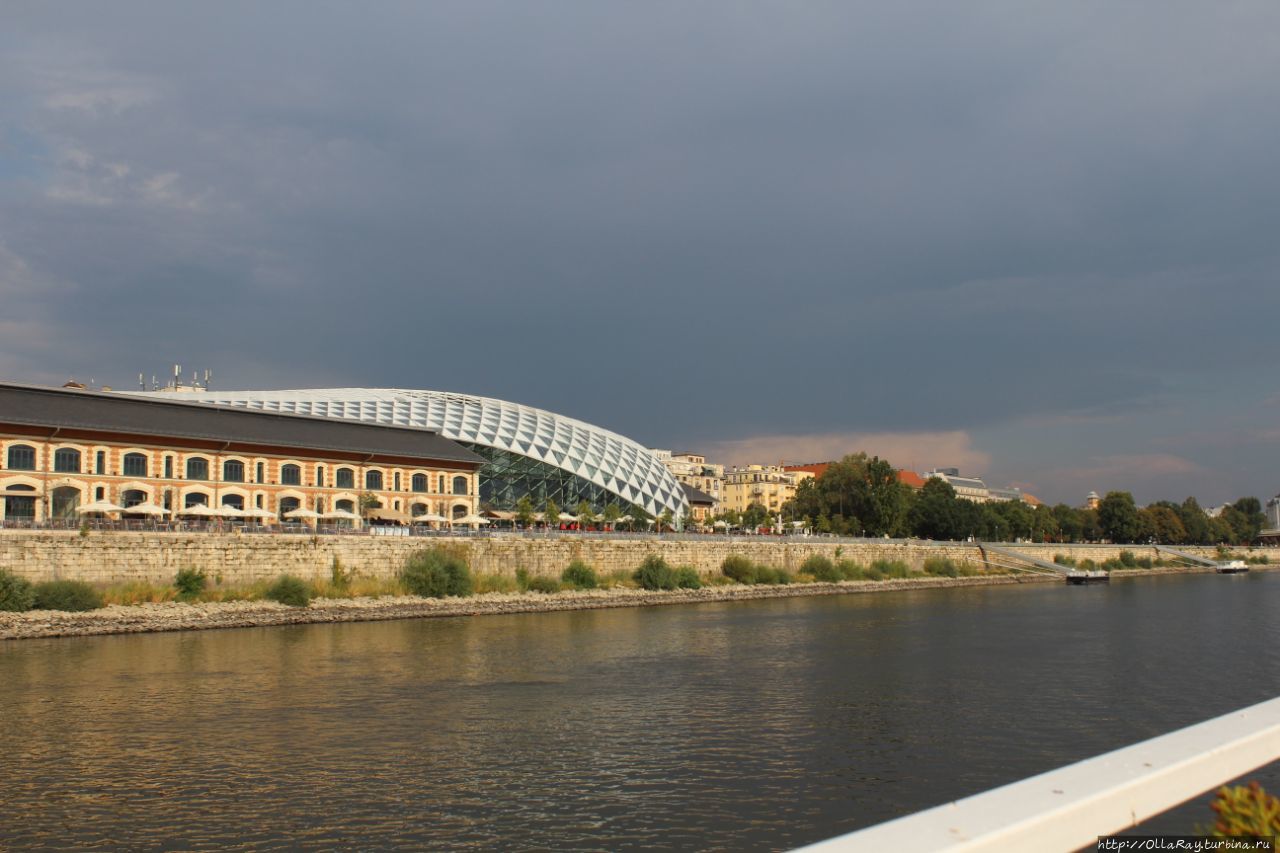 Бална.  Вид с Дуная