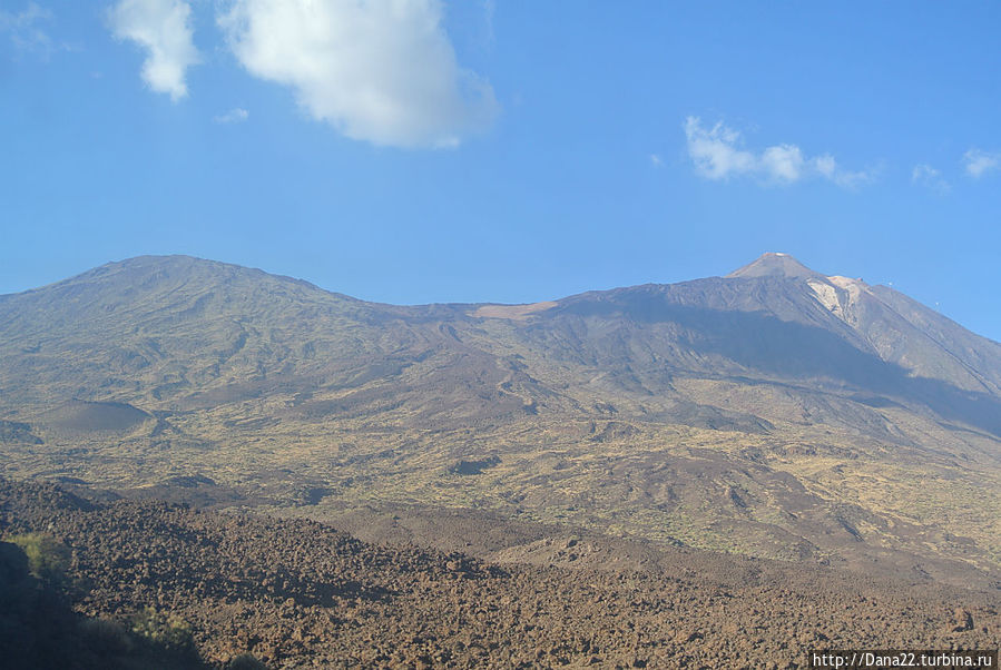 свеженькая лава — черная)))