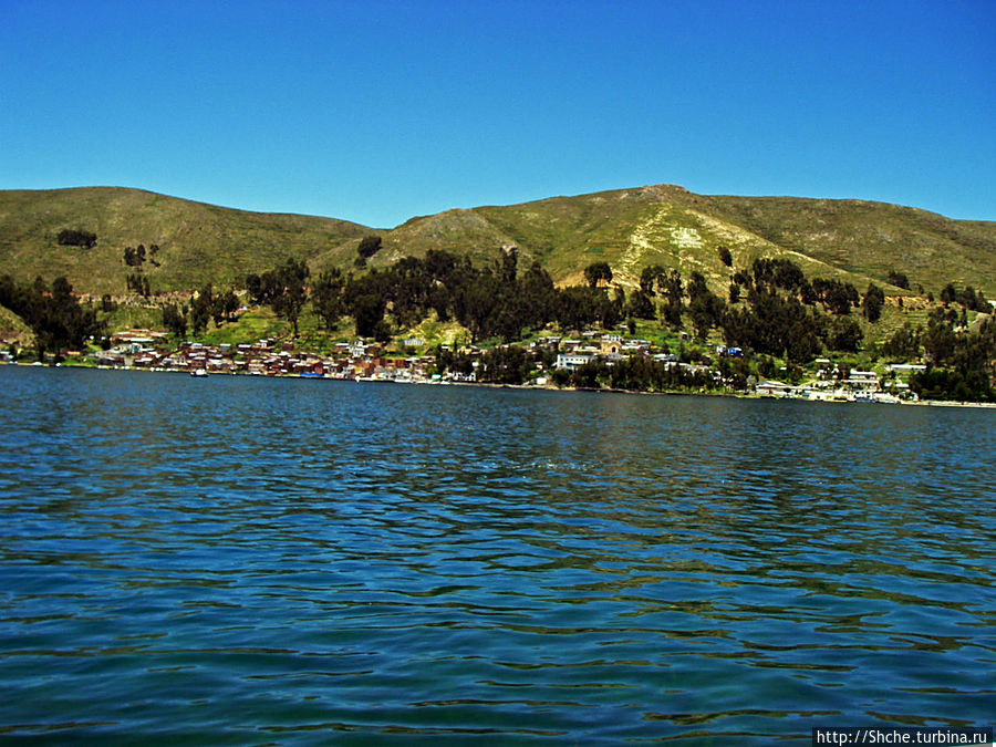 Панорамы озера Титикака Копакабана, Боливия