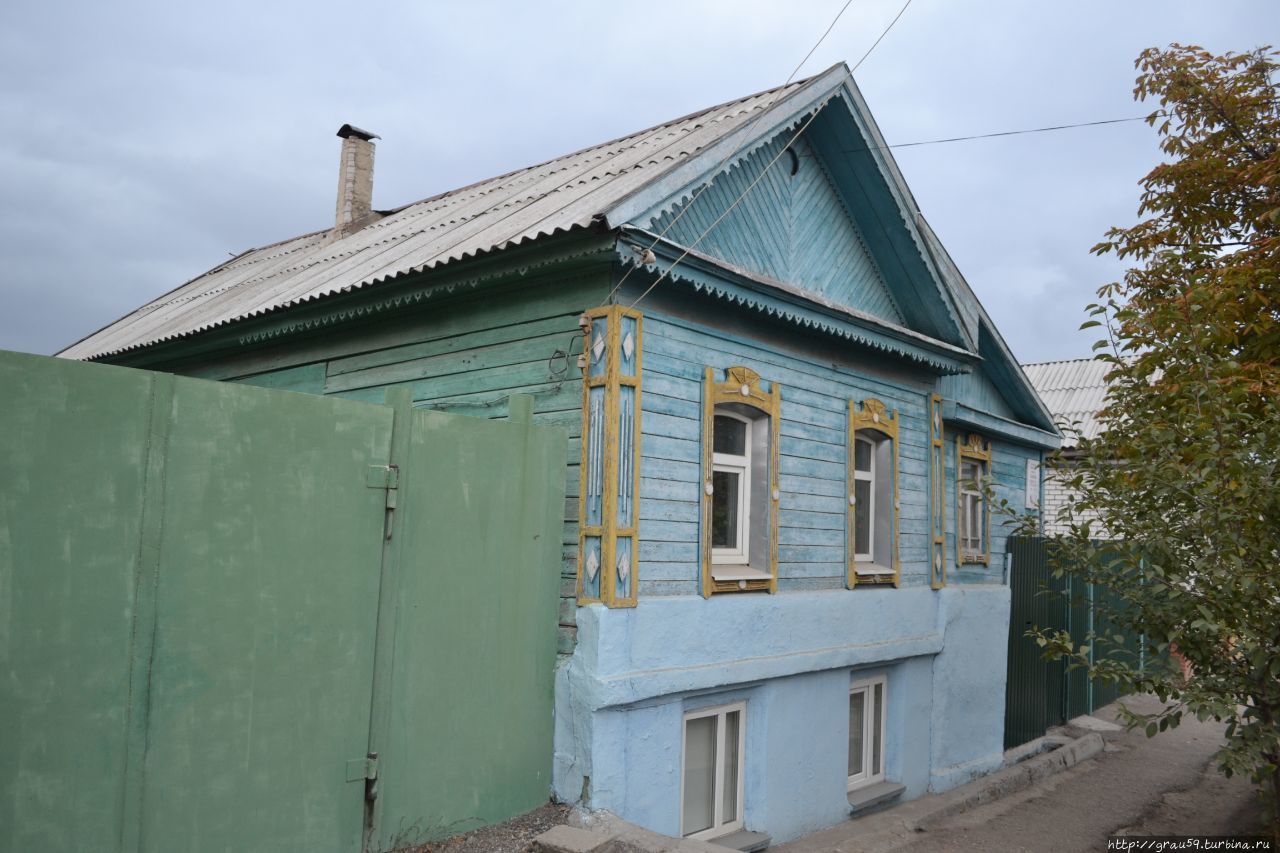 Здание, в котором родился и жил писатель Яковлев А Вольск, Россия