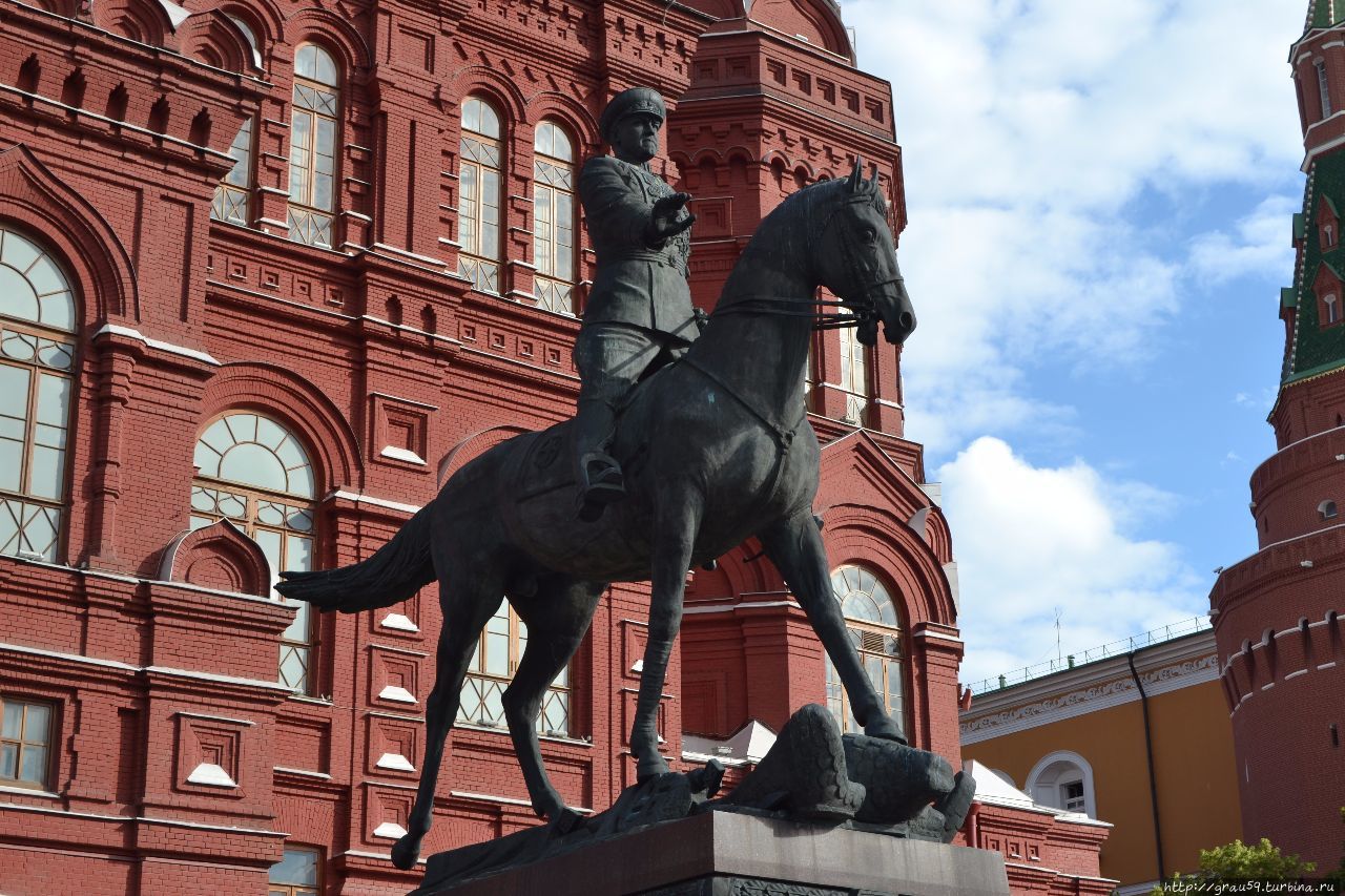 Памятник маршалу Жукову Москва, Россия