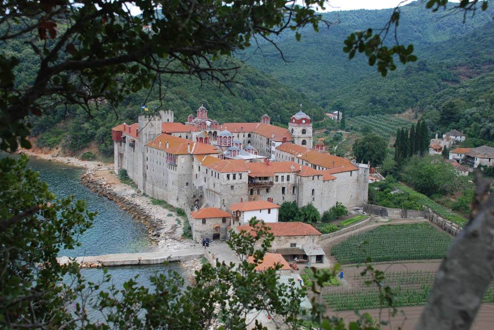 Архитектура, памятники и парки Монастырь Эсфигмен (Афон). Фото, советы и отзывы 