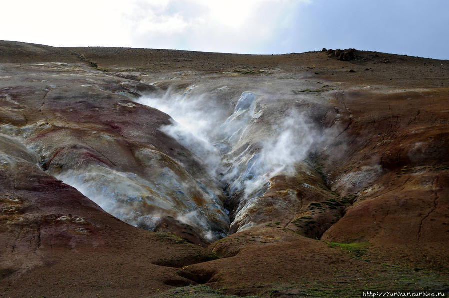 Вулканическая зона Крафла в северной Исландии