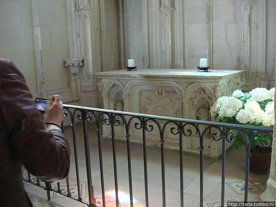 И живые цветы