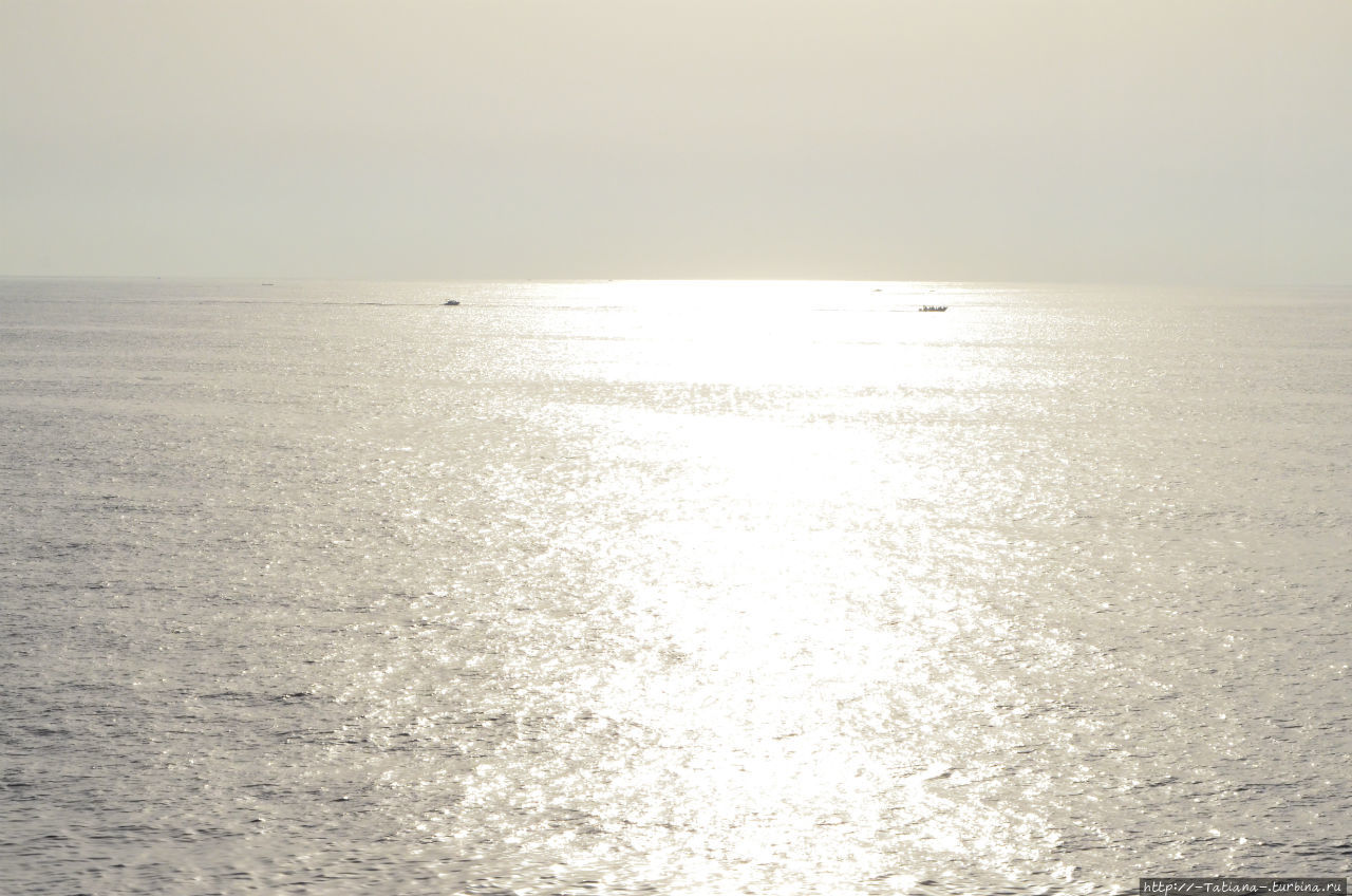 Из Неаполя в бурное море Неаполь, Италия