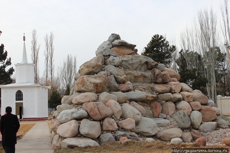 Культурный центр «Рух Ордо» им. Чингиза Айтматова Чолпон-Ата, Киргизия