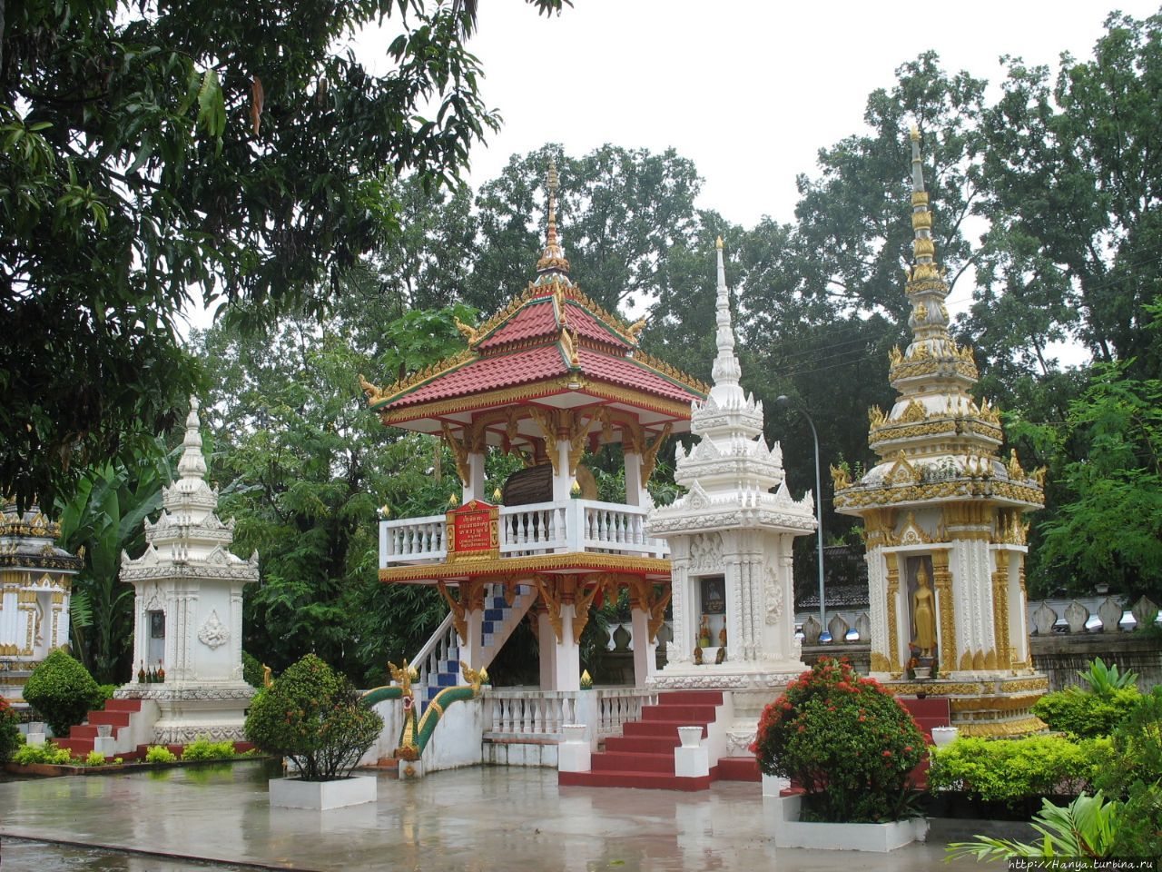 Вьентьян. Ват Сисакет Вьентьян, Лаос