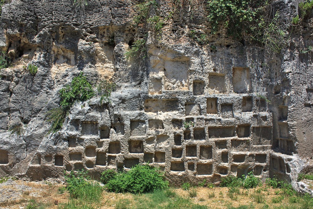 Некрополь Панталика / Necropolis of Pantalica